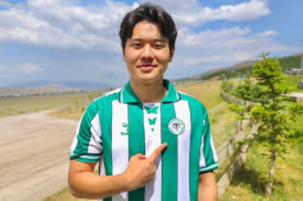 "Konyaspor" yarımmüdaifəçi transfer edib